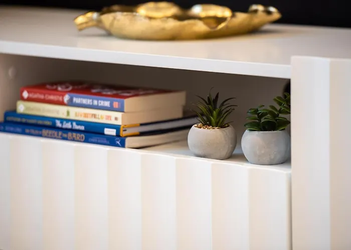 Luxa 5 Min Old Town, 10 Min Airport Apartment Trogir