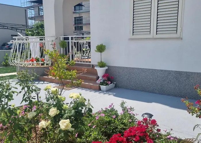 Apartment Luxa 5 Min Old Town, 10 Min Airport Trogir