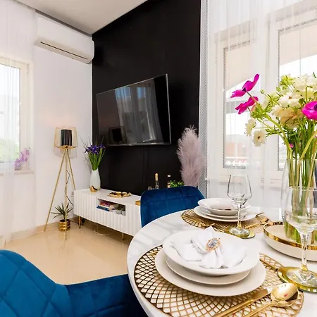 Appartamento Luxa 5 Min Old Town, 10 Min Airport *
