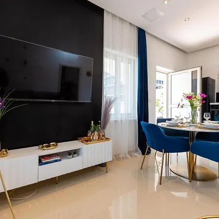 شقة Luxa 5 Min Old Town, 10 Min Airport *