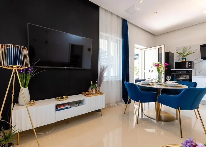 公寓 Luxa 5 Min Old Town, 10 Min Airport *