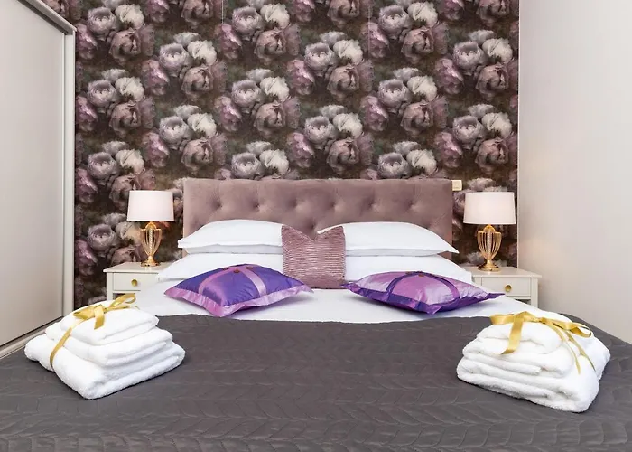 Luxa 5 Min Old Town, 10 Min Airport 特罗吉尔