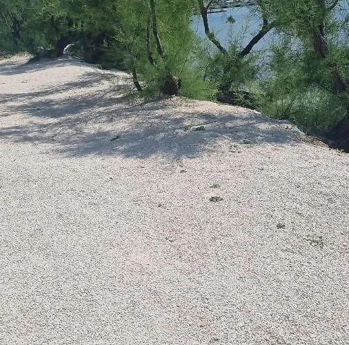 Luxa 5 Min Old Town, 10 Min Airport 特罗吉尔