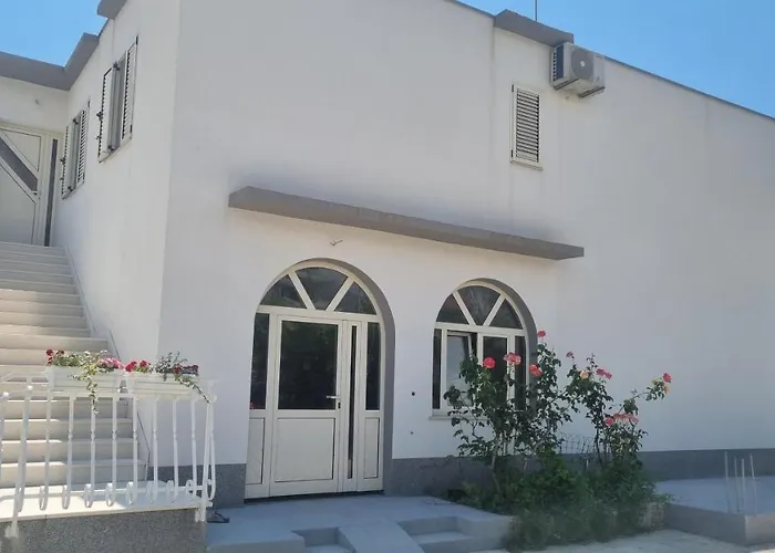 Apartment Luxa 5 Min Old Town, 10 Min Airport Trogir